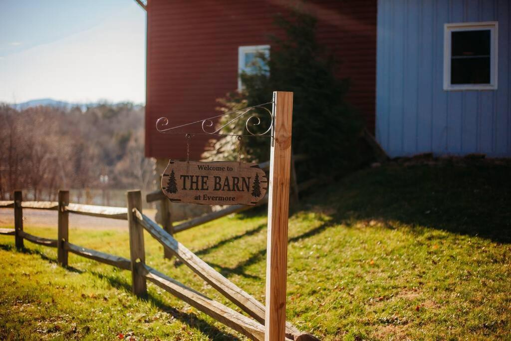 The Barn At Evermore: Riverfront Retreat W/Hot Tub Luray Εξωτερικό φωτογραφία