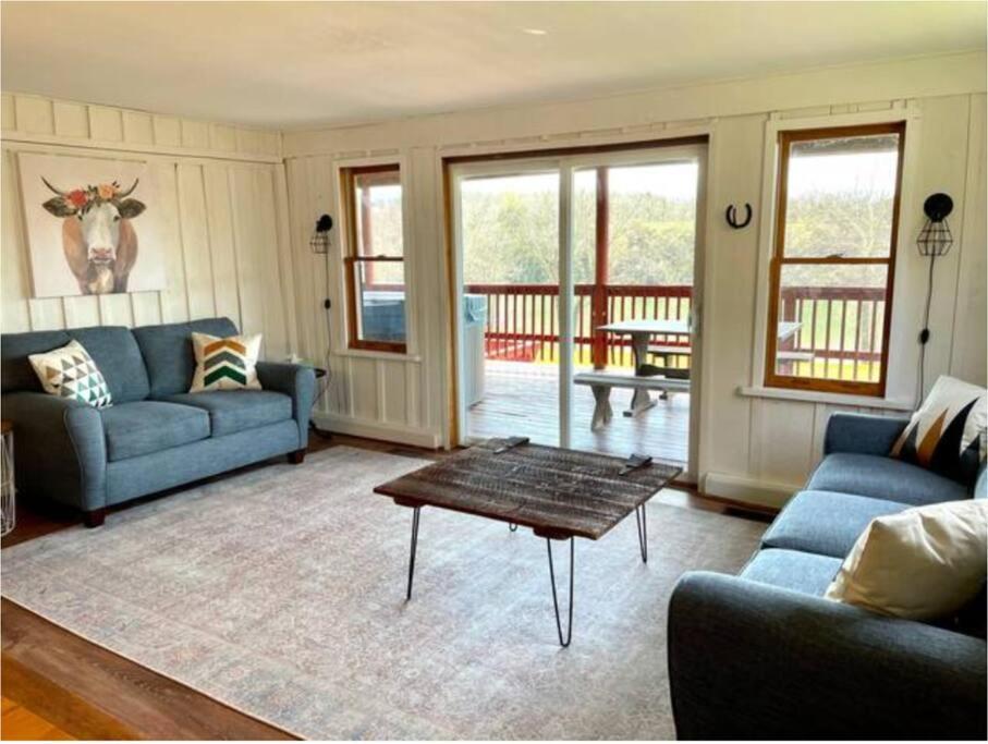 The Barn At Evermore: Riverfront Retreat W/Hot Tub Luray Εξωτερικό φωτογραφία