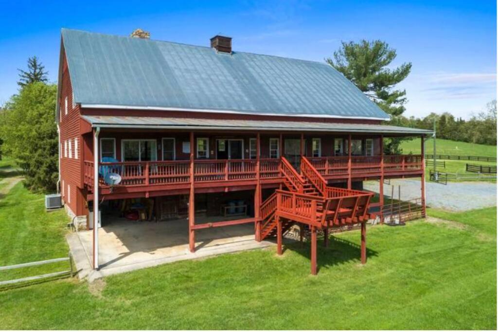 The Barn At Evermore: Riverfront Retreat W/Hot Tub Luray Εξωτερικό φωτογραφία