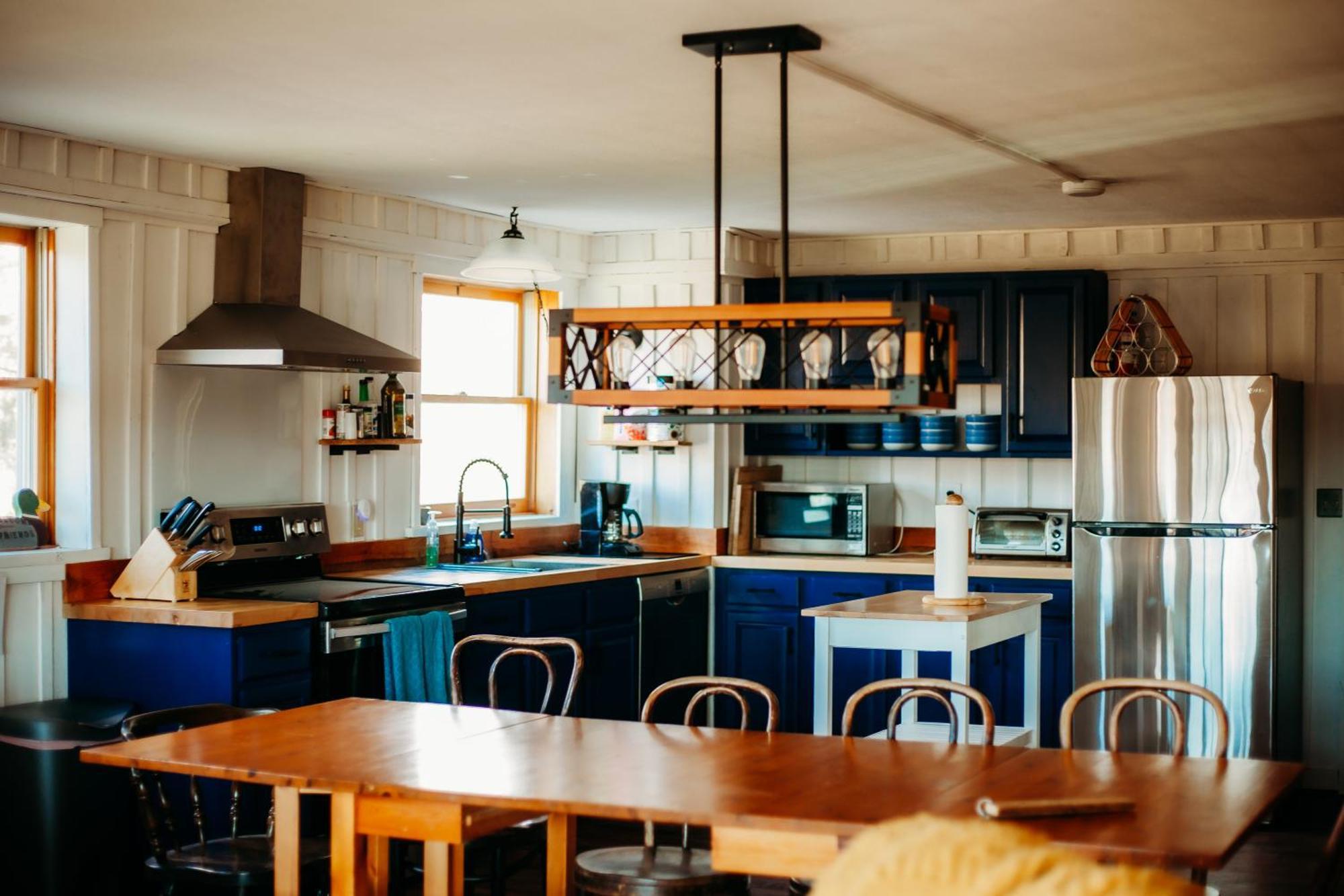 The Barn At Evermore: Riverfront Retreat W/Hot Tub Luray Εξωτερικό φωτογραφία