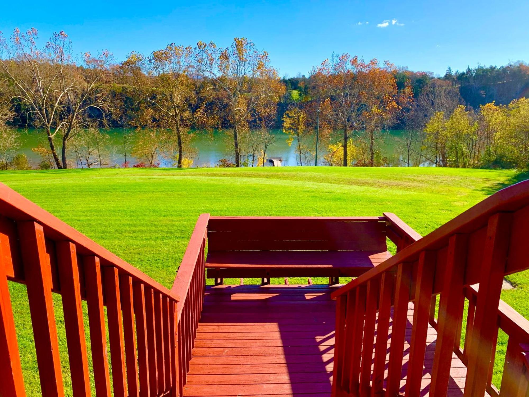 The Barn At Evermore: Riverfront Retreat W/Hot Tub Luray Εξωτερικό φωτογραφία